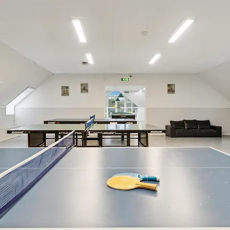 64 Apartment *