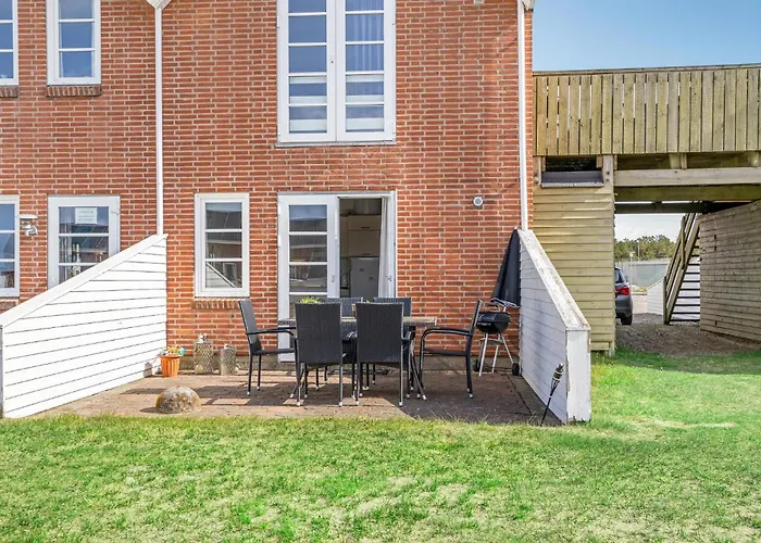 64 Διαμέρισμα *